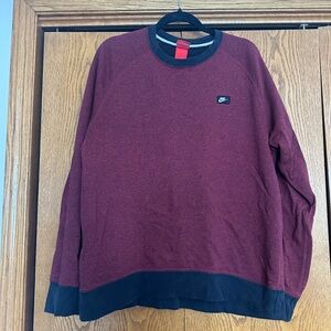 Nike Men's Maroon and Black Crewneck Sweatshirt